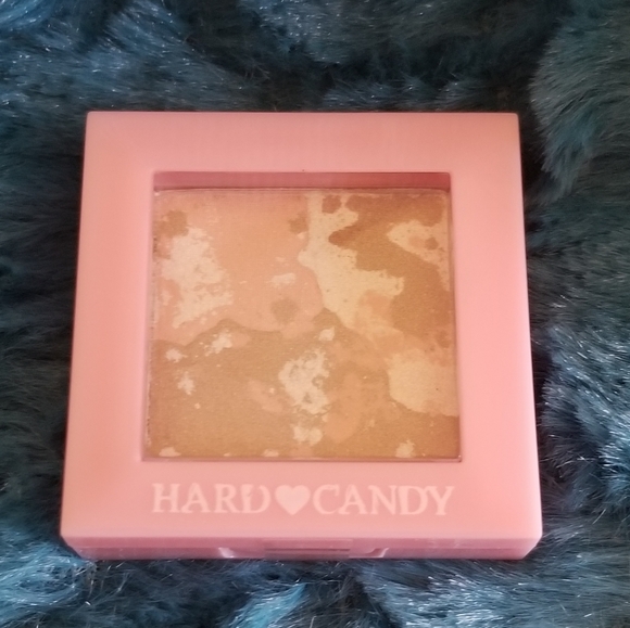 Hard Candy Single and Loving It Eyeshadow Oink 773 New and Sealed - Picture 1 of 4